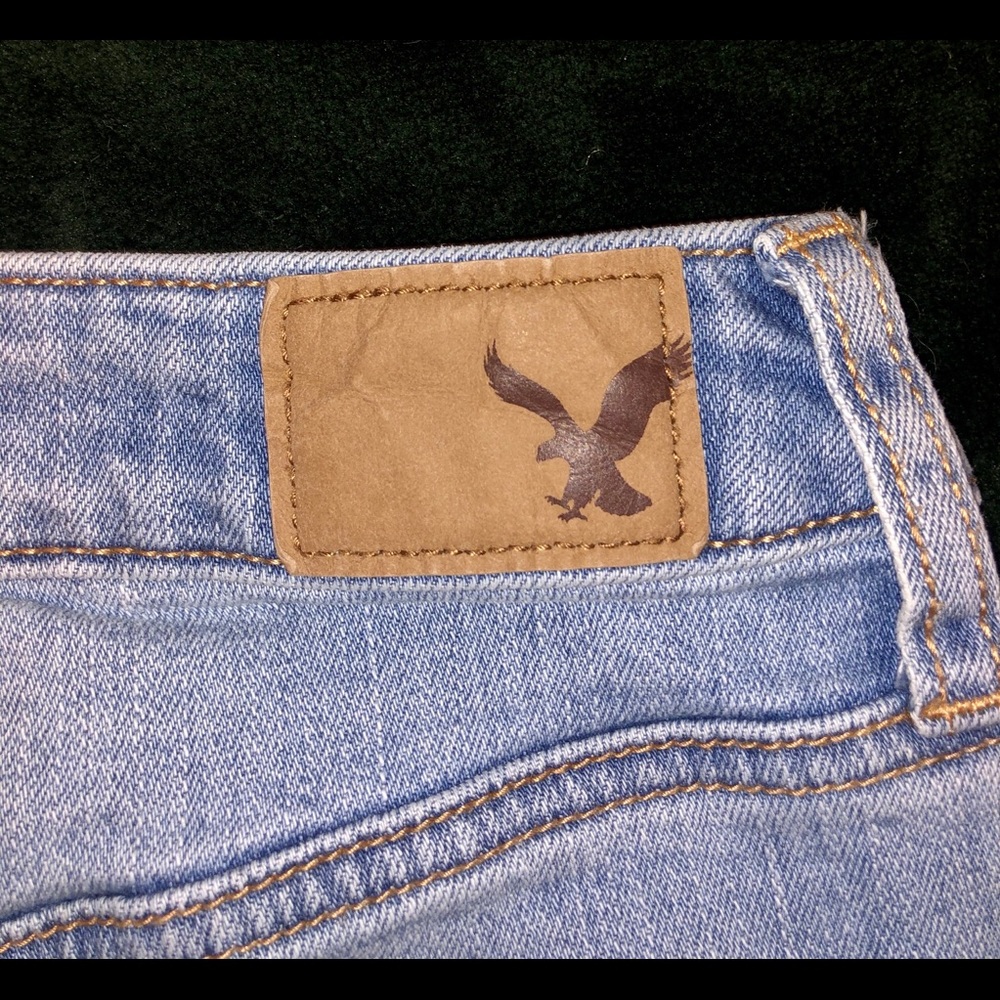 Vintage High-Rise Mom Jeans